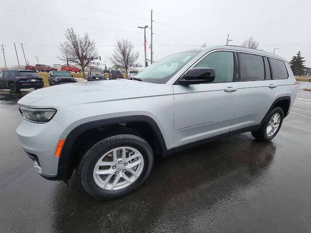 new 2024 Jeep Grand Cherokee L car, priced at $38,480