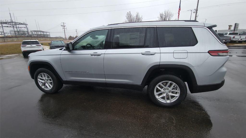 new 2024 Jeep Grand Cherokee L car, priced at $37,180