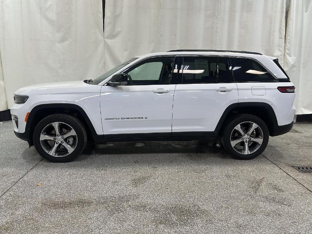 used 2023 Jeep Grand Cherokee car, priced at $34,999