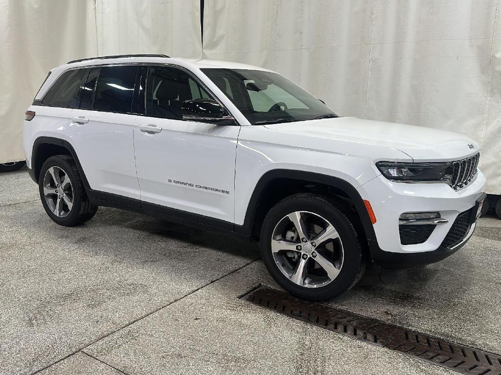 used 2023 Jeep Grand Cherokee car, priced at $34,999