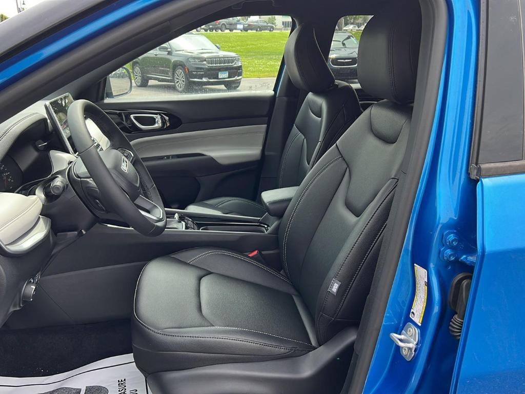 new 2025 Jeep Compass car, priced at $32,485