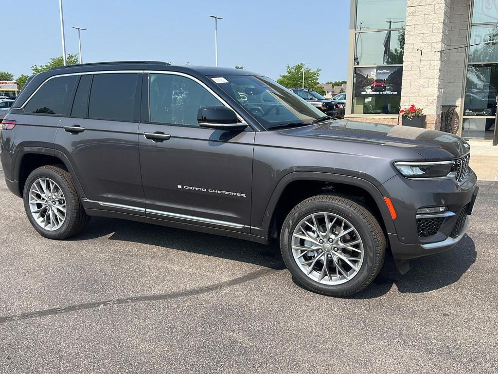 new 2025 Jeep Grand Cherokee car, priced at $55,319