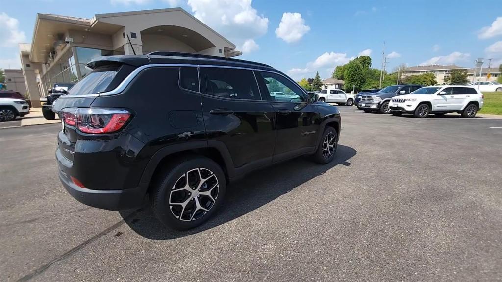 new 2024 Jeep Compass car, priced at $32,091