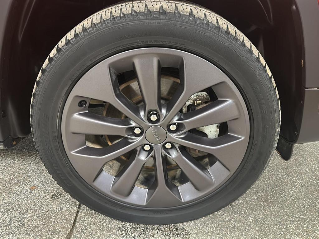 used 2021 Jeep Cherokee car, priced at $24,799