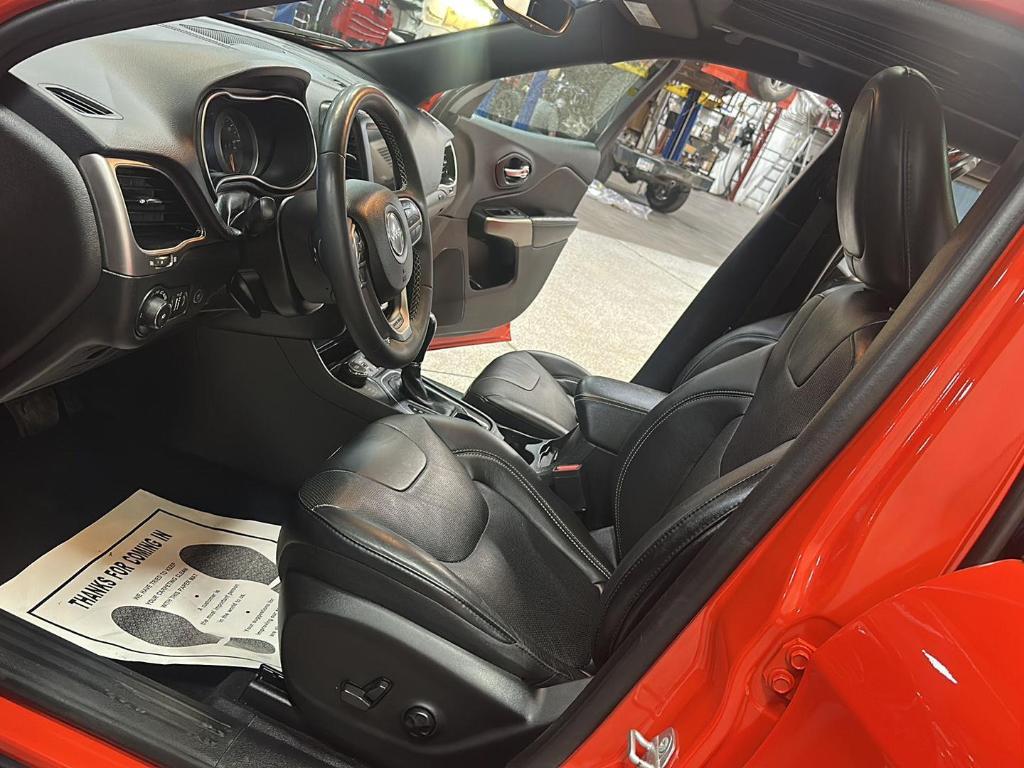 used 2021 Jeep Cherokee car, priced at $24,799