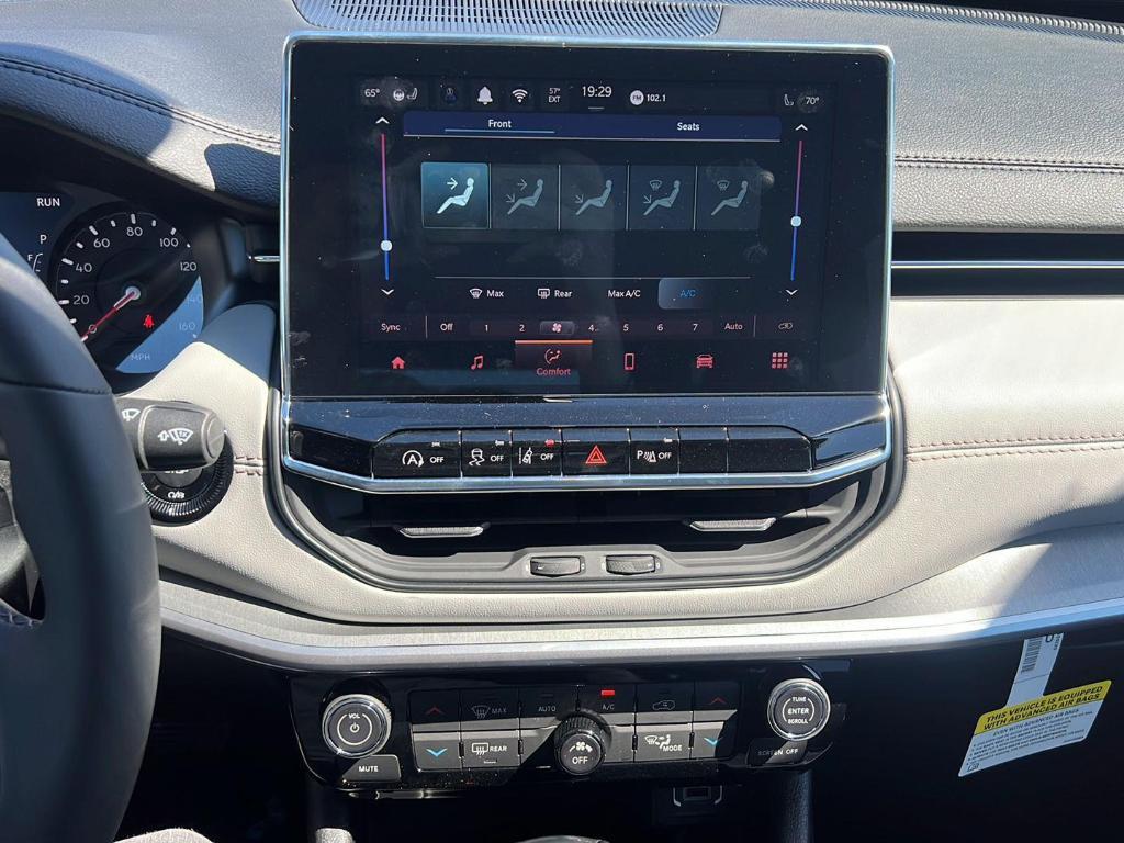 new 2025 Jeep Compass car, priced at $33,243