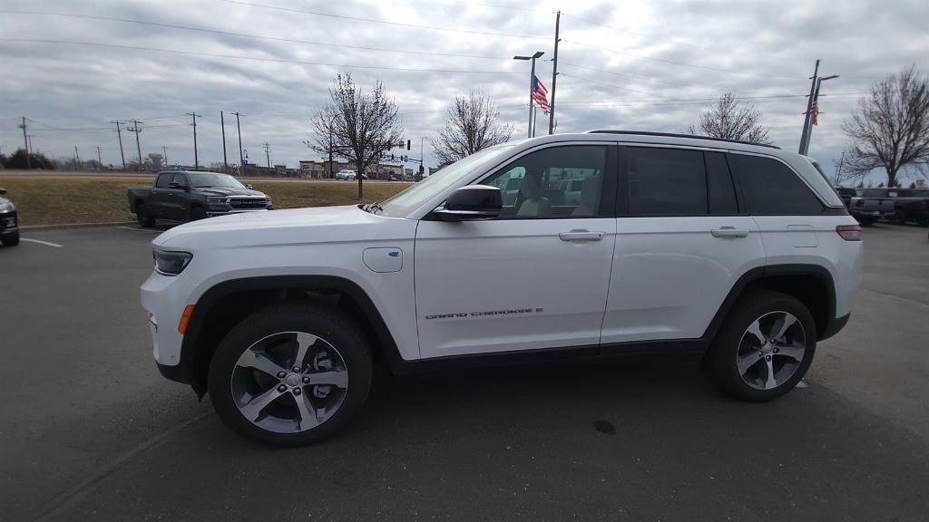 new 2024 Jeep Grand Cherokee 4xe car, priced at $54,254