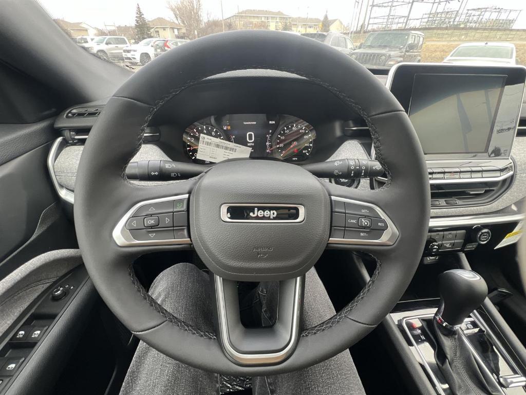 new 2025 Jeep Compass car, priced at $27,001