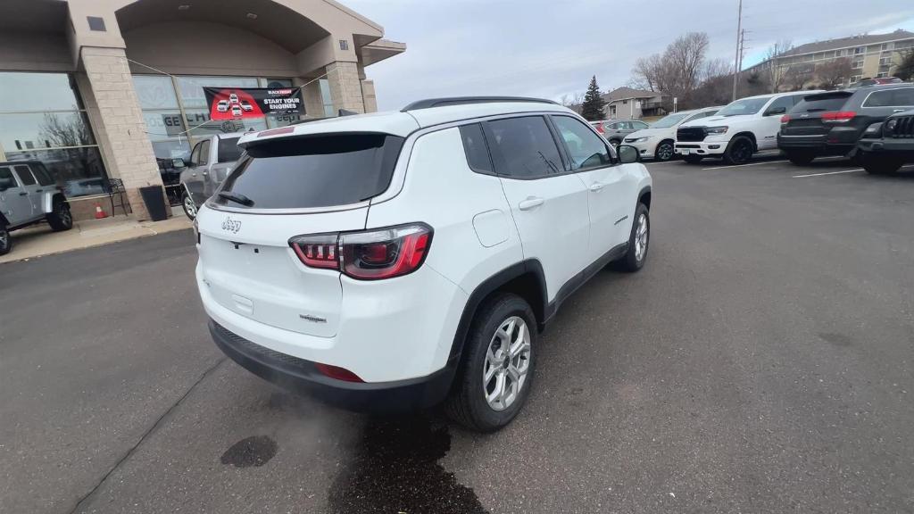 new 2025 Jeep Compass car, priced at $27,001