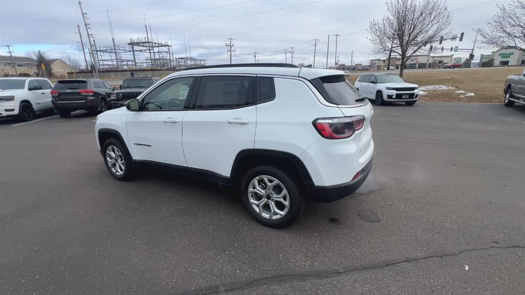 new 2025 Jeep Compass car, priced at $27,001