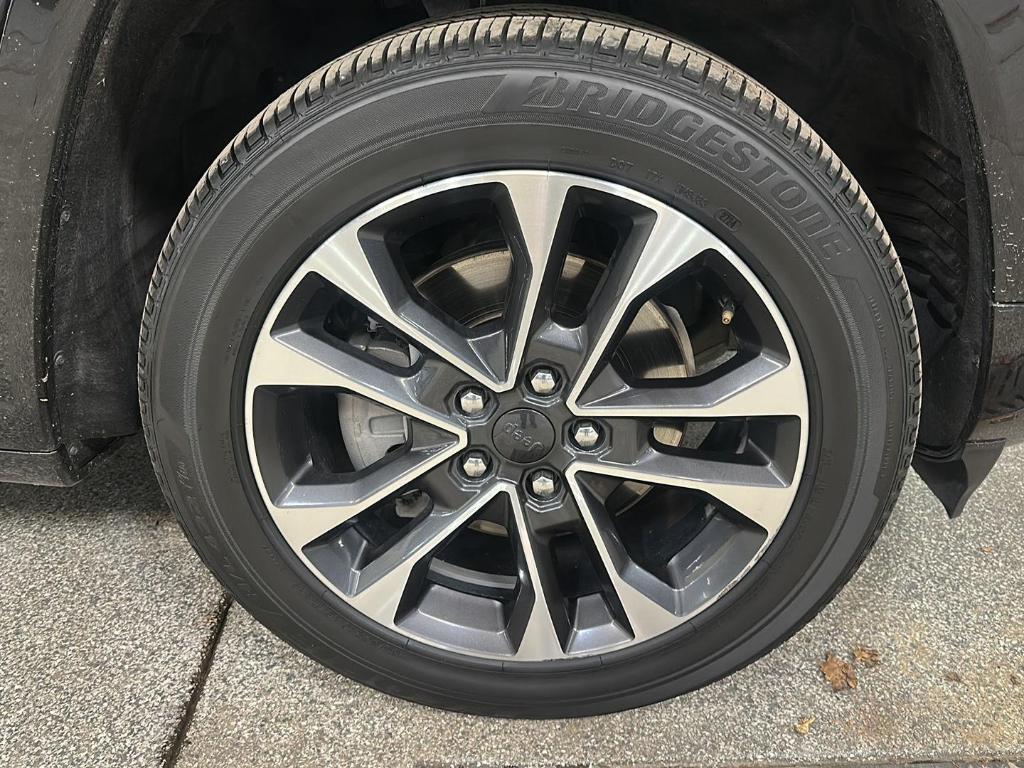 used 2021 Jeep Grand Cherokee L car, priced at $35,499