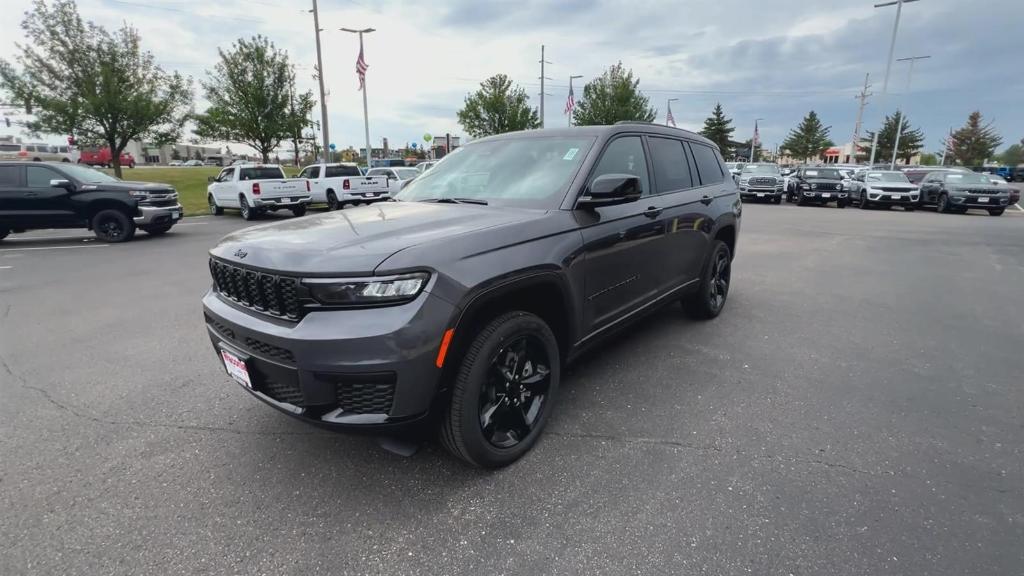 new 2024 Jeep Grand Cherokee L car, priced at $45,000