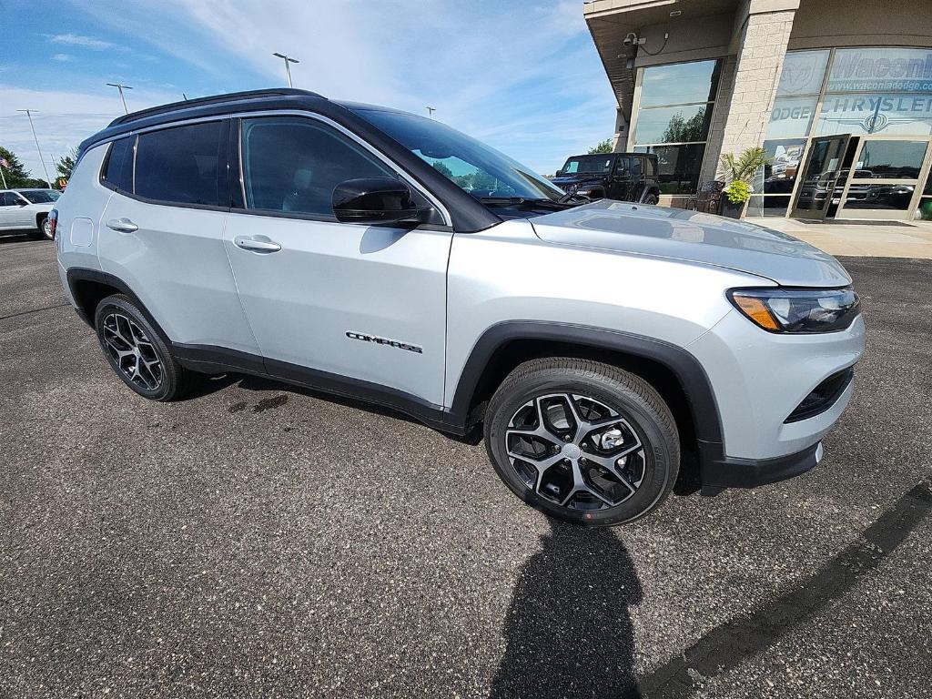 new 2024 Jeep Compass car, priced at $32,091