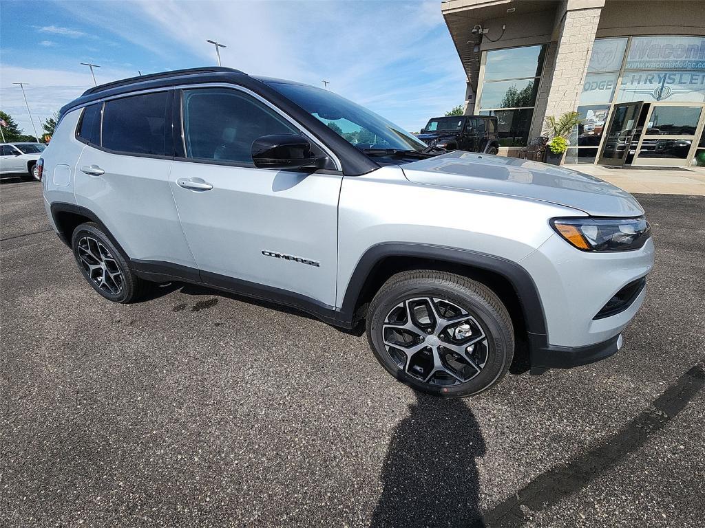 new 2024 Jeep Compass car, priced at $30,691