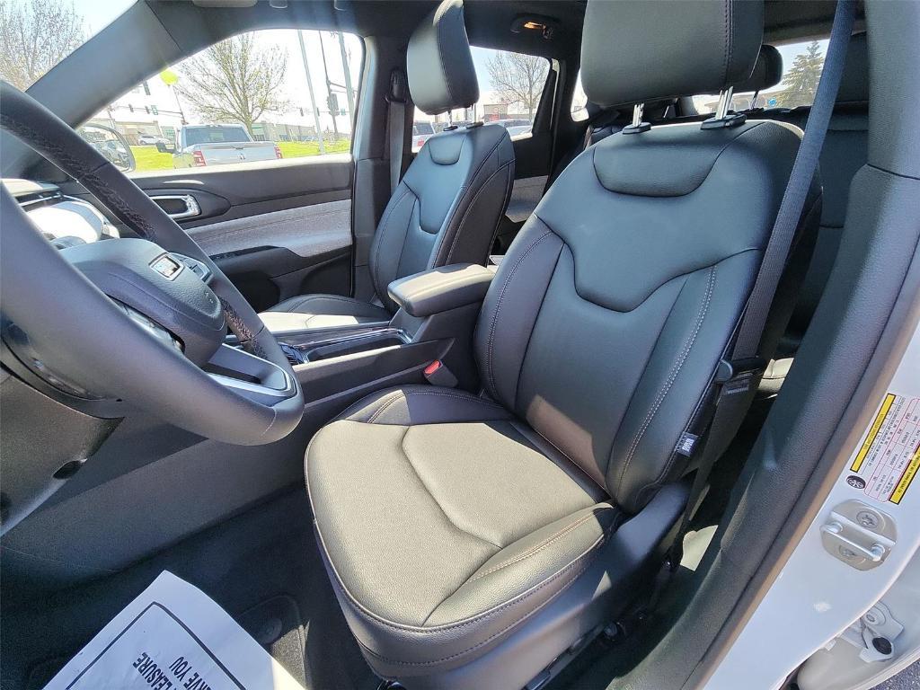 new 2024 Jeep Compass car, priced at $31,790