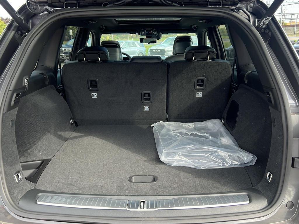 new 2025 Jeep Grand Cherokee car, priced at $58,818