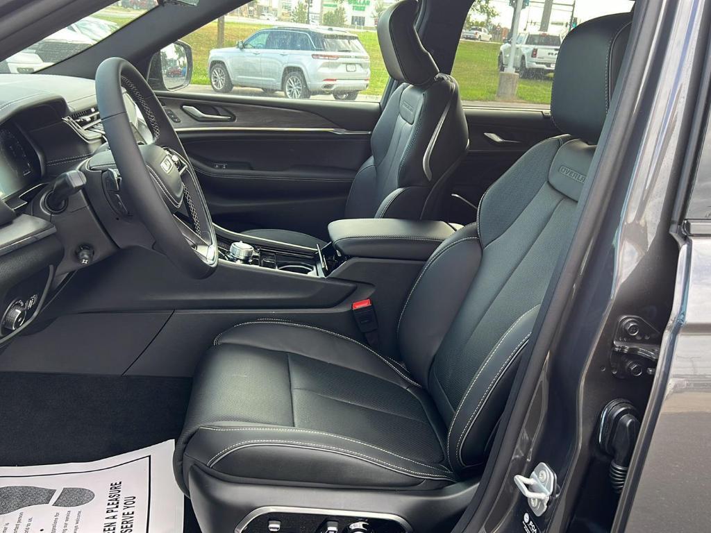 new 2025 Jeep Grand Cherokee car, priced at $58,818