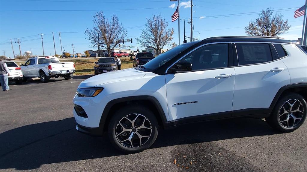 new 2025 Jeep Compass car, priced at $31,962