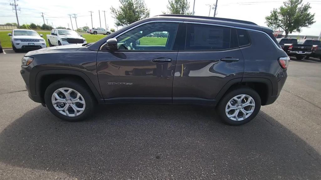 new 2024 Jeep Compass car, priced at $28,427