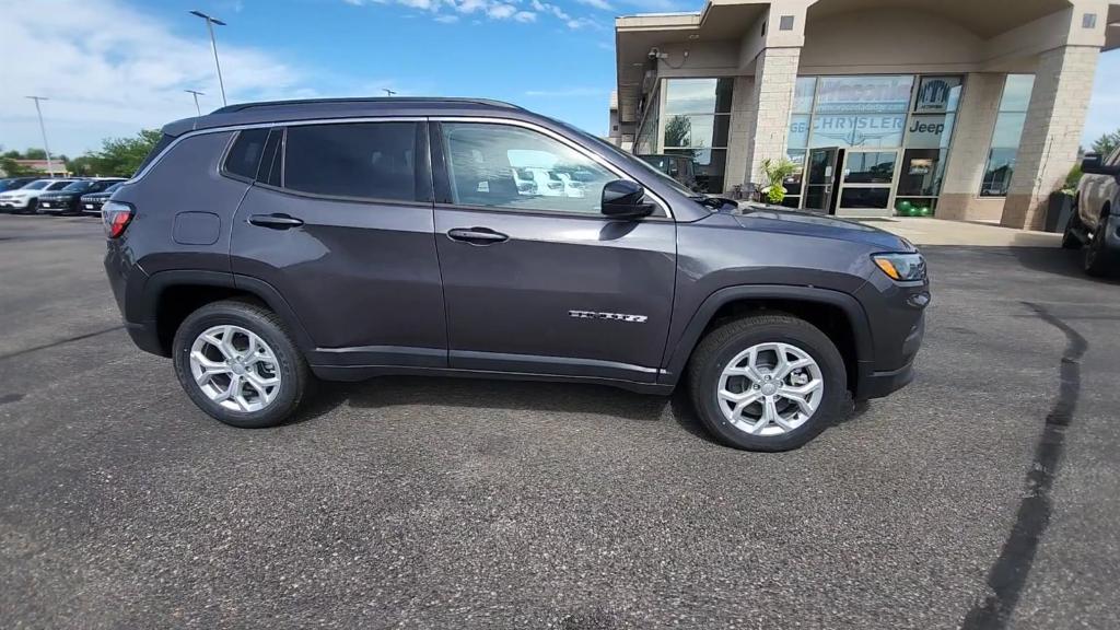 new 2024 Jeep Compass car, priced at $28,427