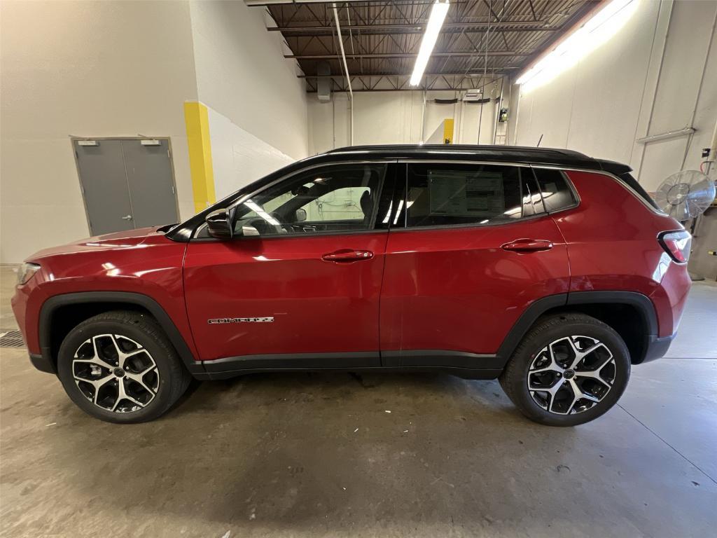 new 2025 Jeep Compass car, priced at $31,010