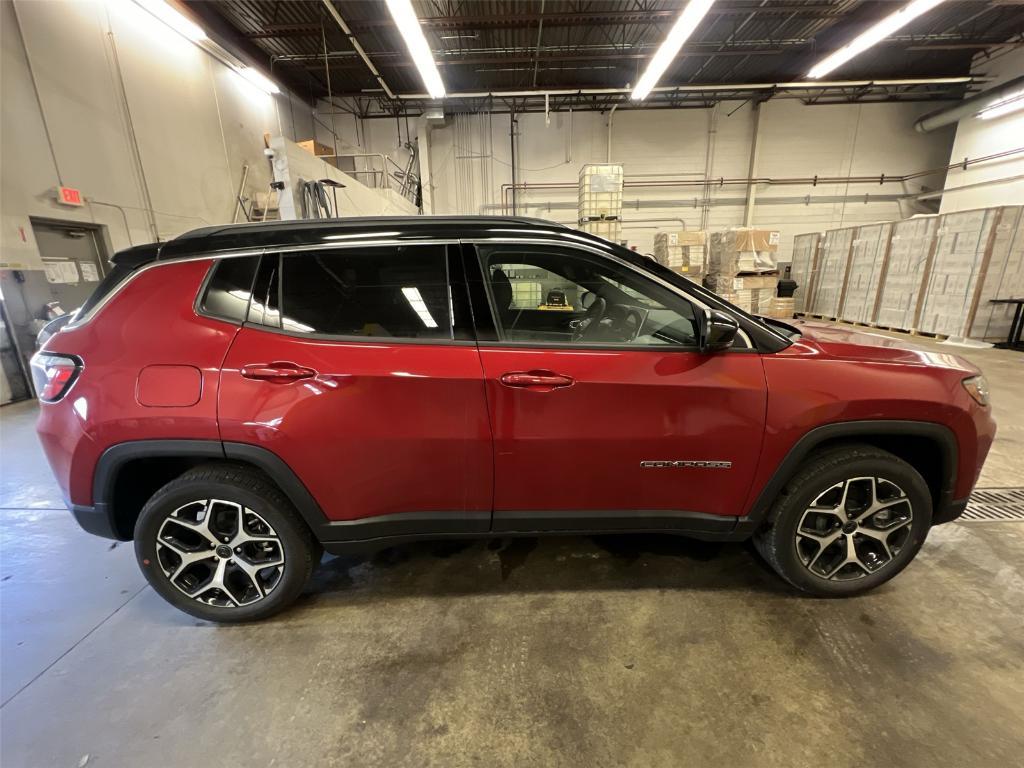 new 2025 Jeep Compass car, priced at $31,010