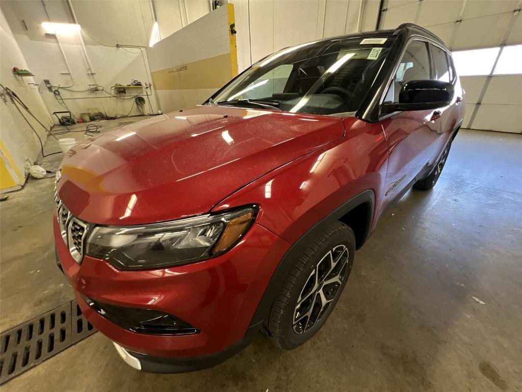 new 2025 Jeep Compass car, priced at $31,010