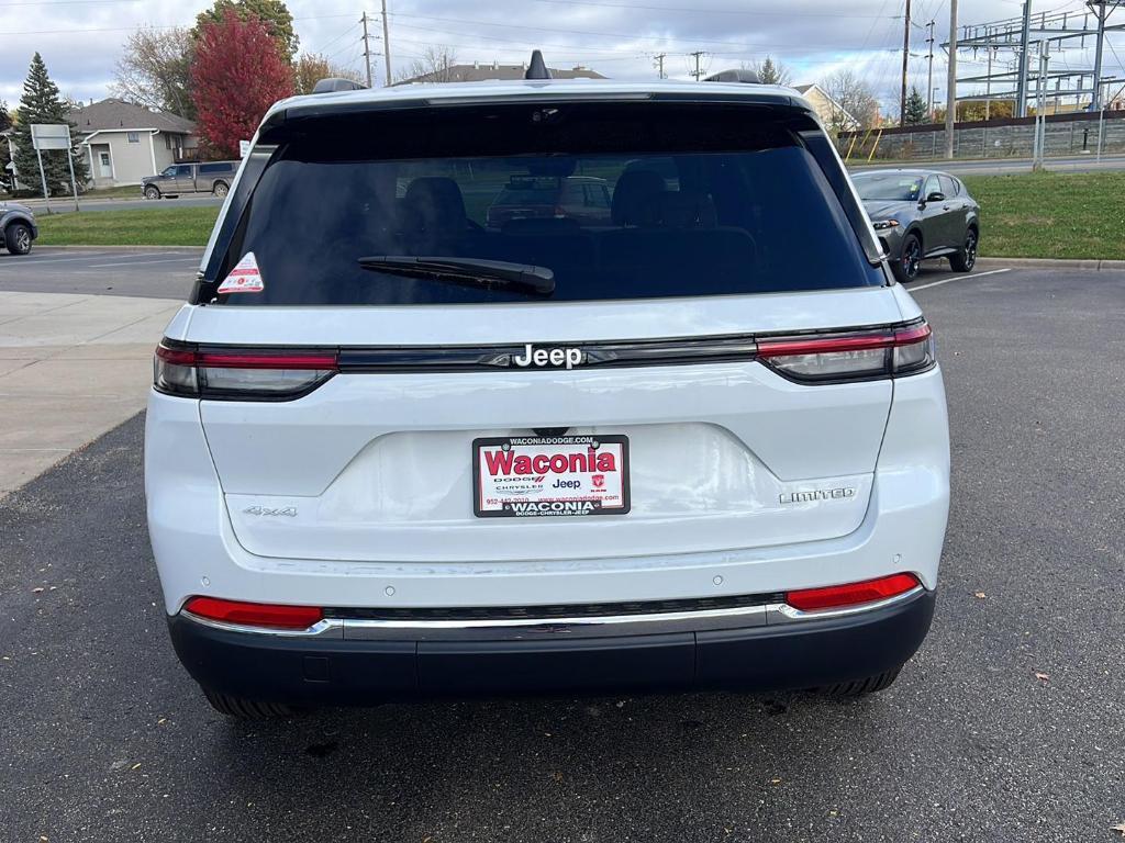 new 2025 Jeep Grand Cherokee car, priced at $49,873