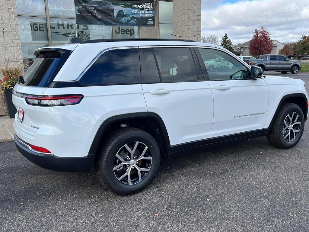 new 2025 Jeep Grand Cherokee car, priced at $49,873