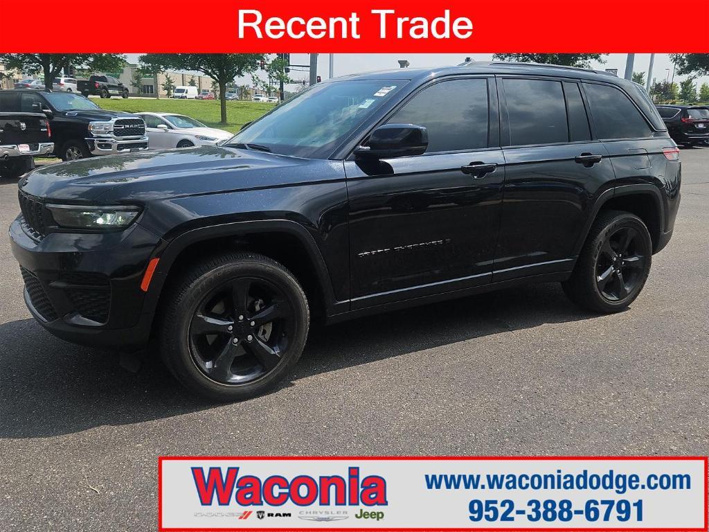 used 2022 Jeep Grand Cherokee car, priced at $31,999