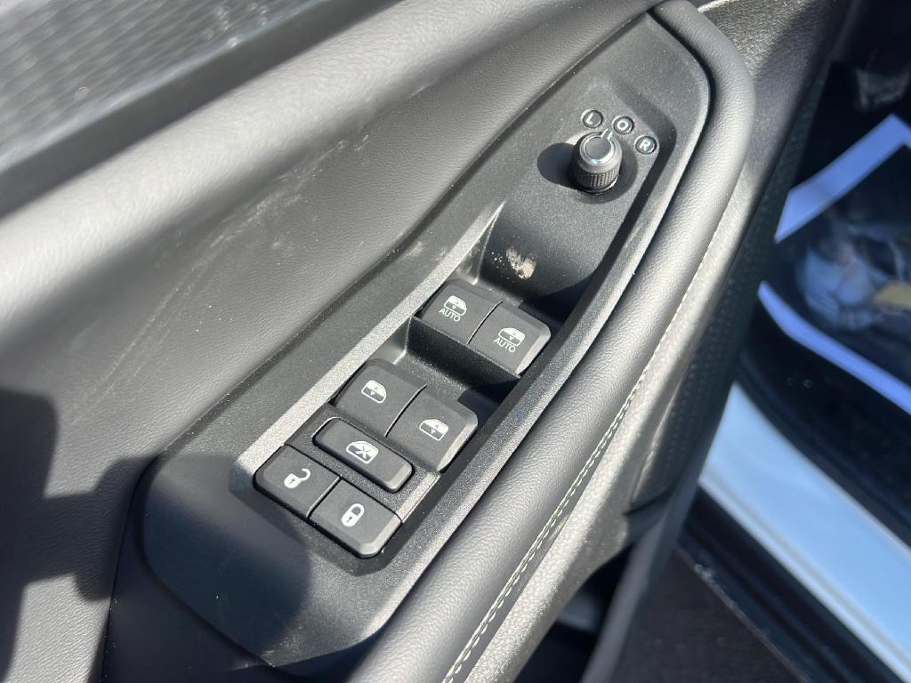 new 2025 Jeep Grand Cherokee L car, priced at $44,879