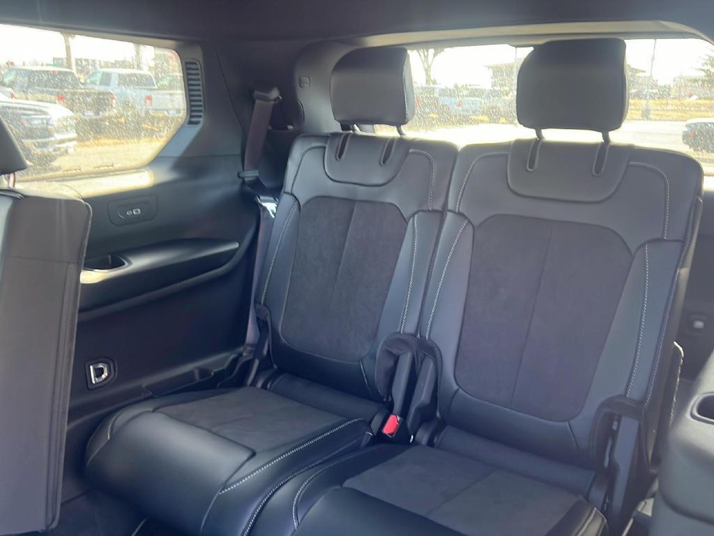 new 2025 Jeep Grand Cherokee L car, priced at $44,879