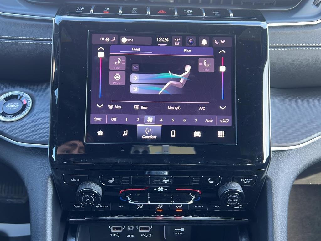 new 2025 Jeep Grand Cherokee L car, priced at $44,879