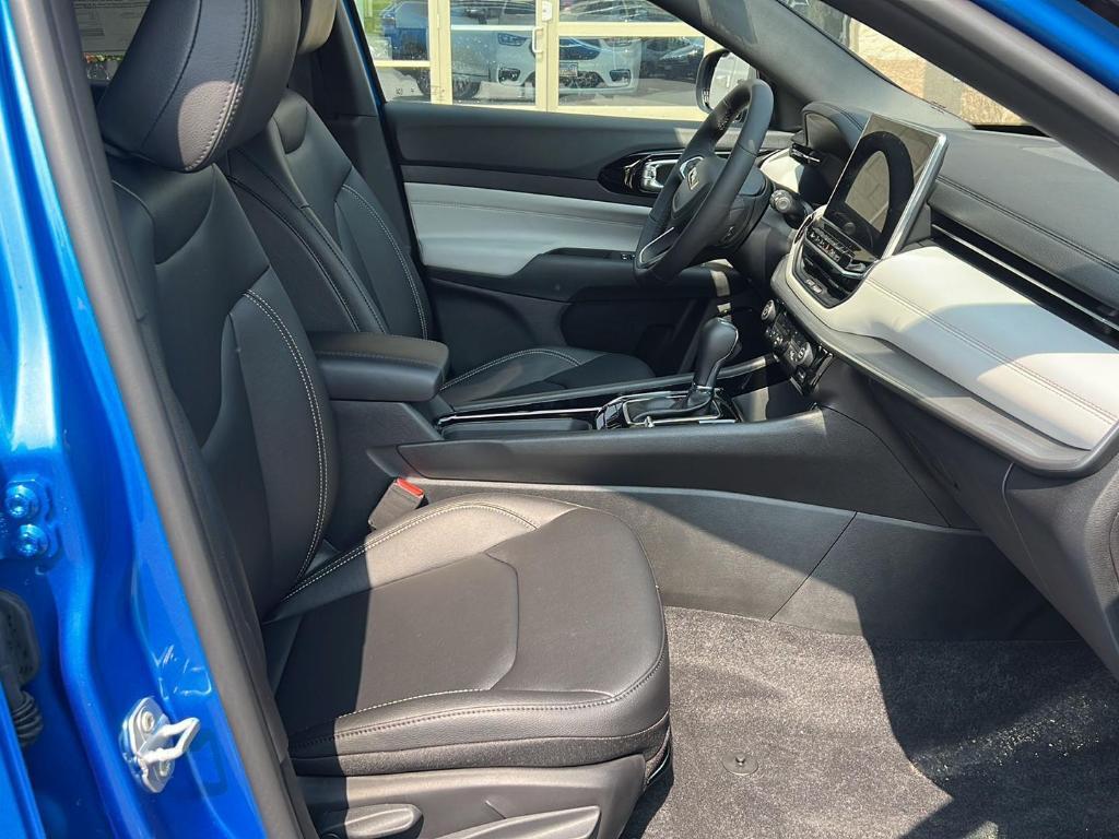 new 2025 Jeep Compass car, priced at $32,835