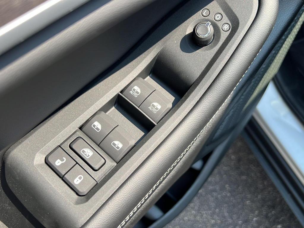 new 2025 Jeep Grand Cherokee L car, priced at $49,620