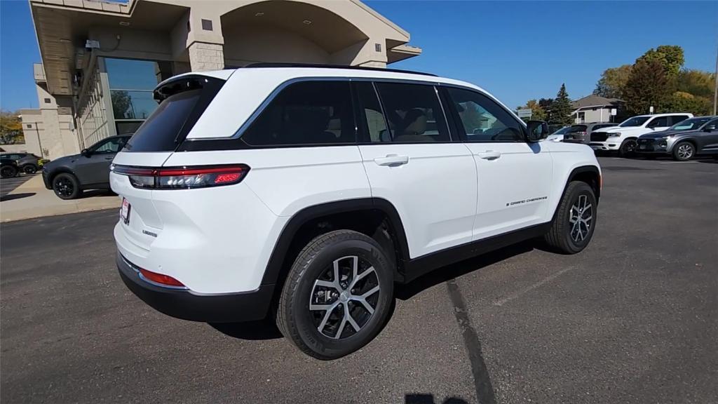 new 2025 Jeep Grand Cherokee car, priced at $48,799