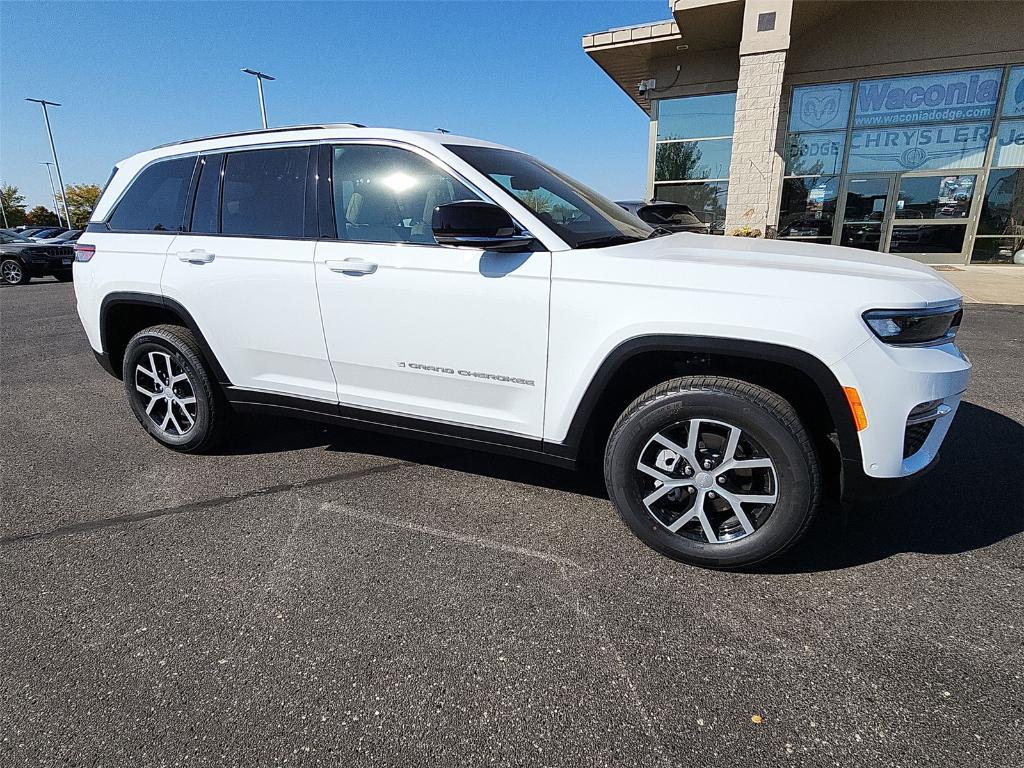 new 2025 Jeep Grand Cherokee car, priced at $48,799