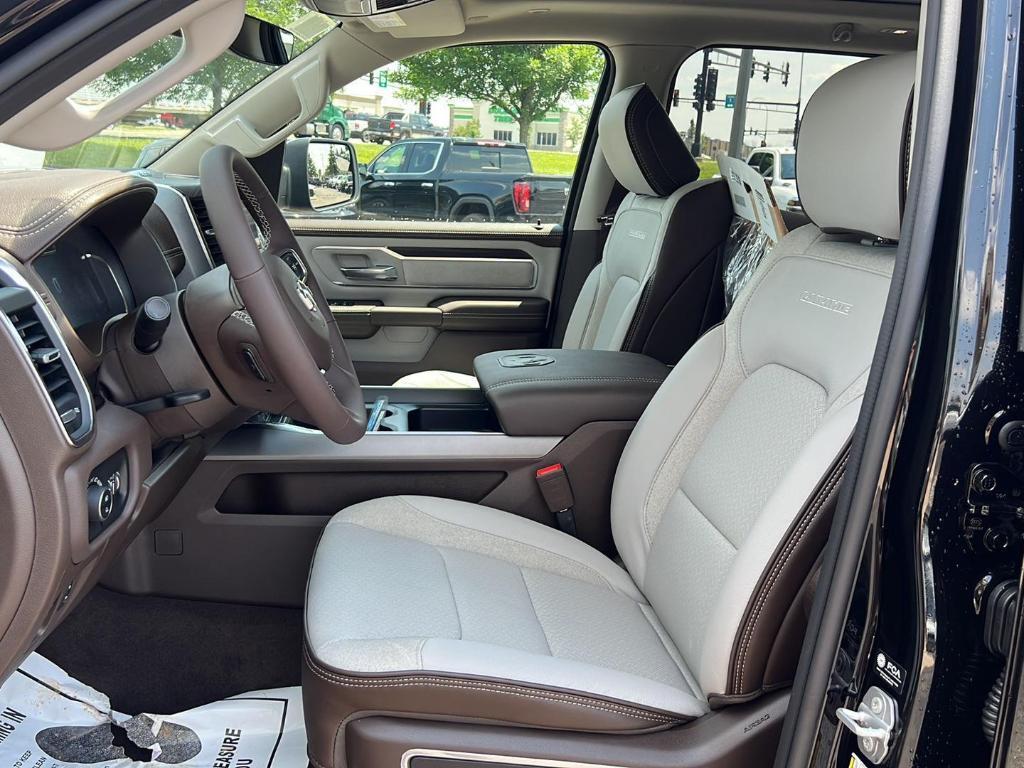 new 2025 Ram 1500 car, priced at $61,949