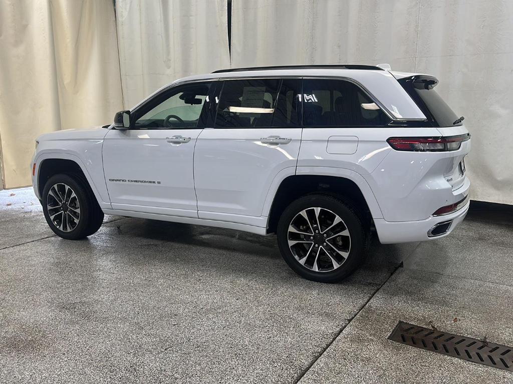 used 2022 Jeep Grand Cherokee car, priced at $39,499