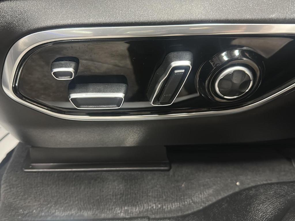 used 2022 Jeep Grand Cherokee car, priced at $39,499