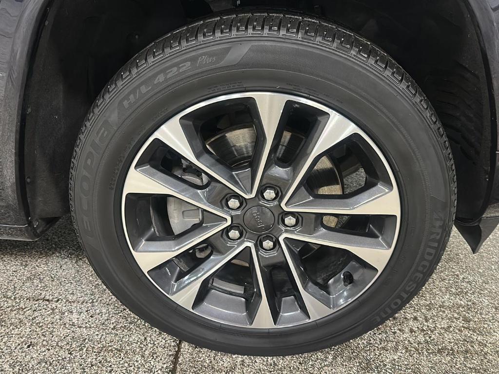 used 2023 Jeep Grand Cherokee L car, priced at $39,499