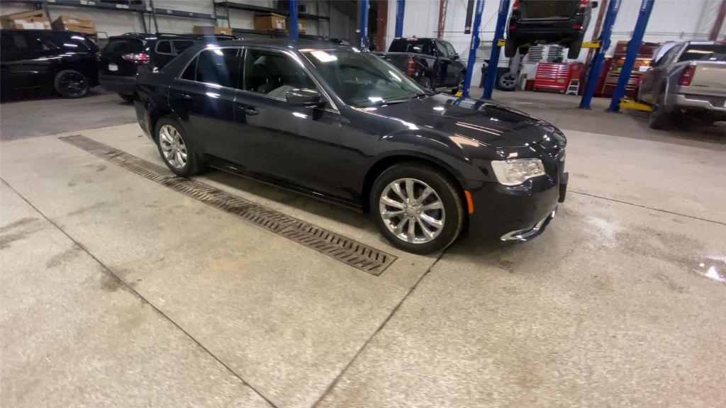 used 2019 Chrysler 300 car, priced at $18,499