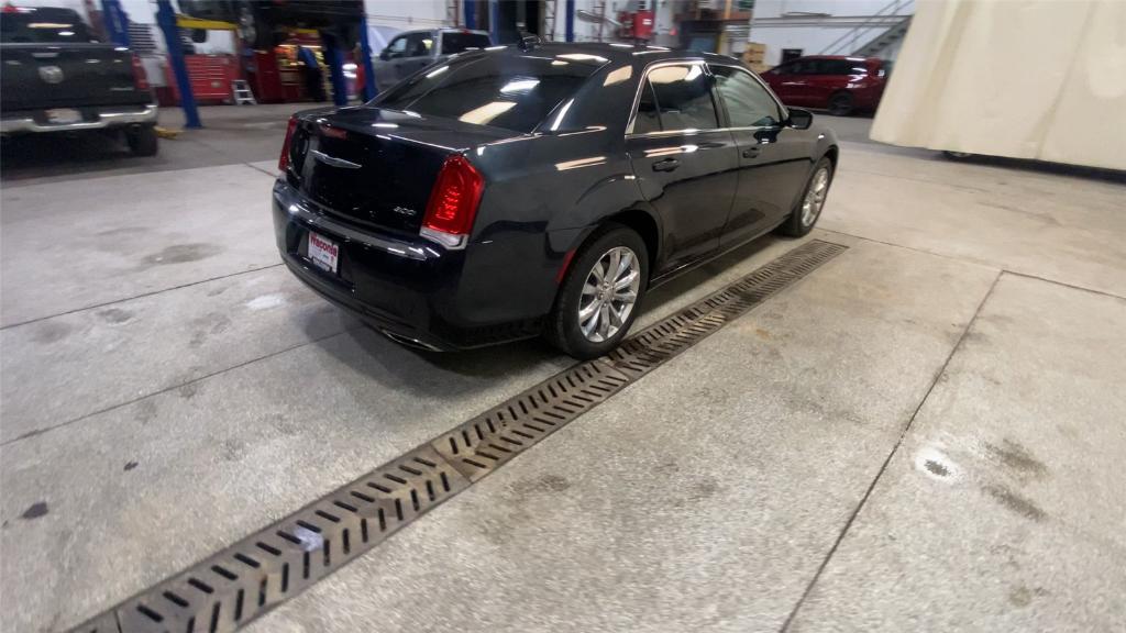 used 2019 Chrysler 300 car, priced at $18,499