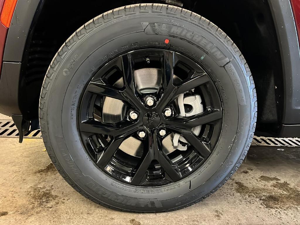 new 2025 Jeep Grand Cherokee L car, priced at $45,415