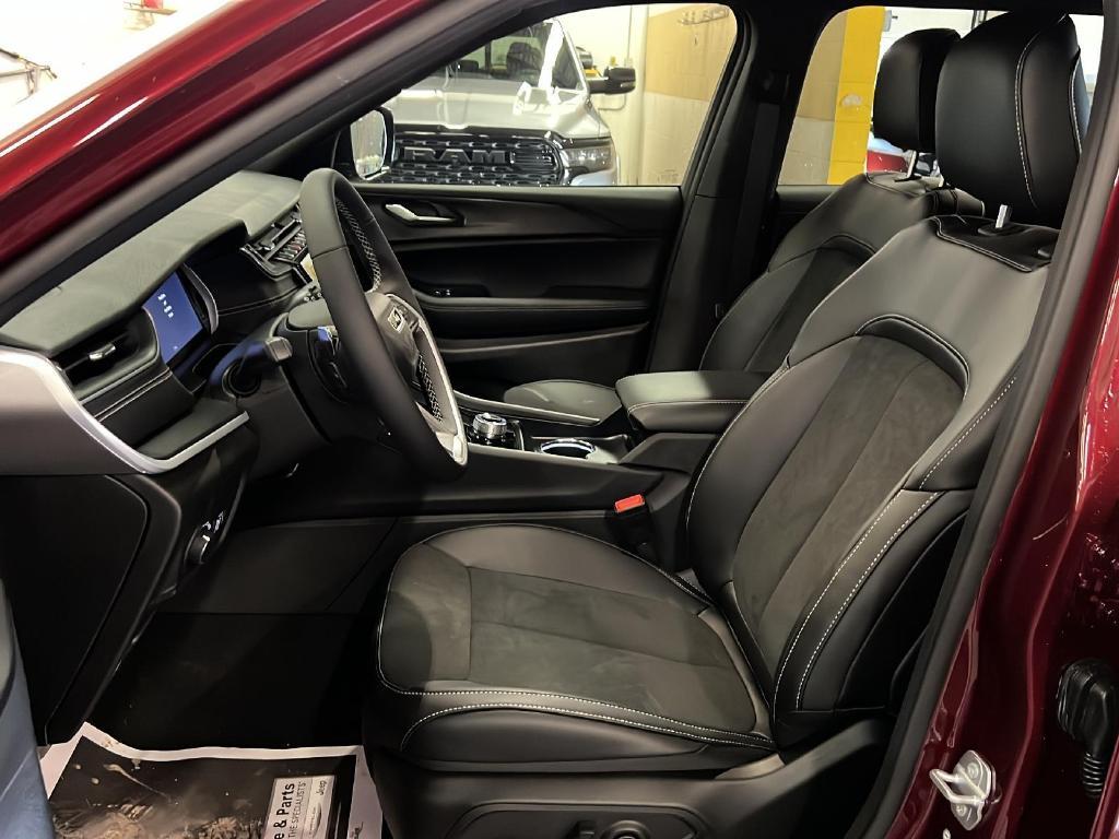 new 2025 Jeep Grand Cherokee L car, priced at $45,415