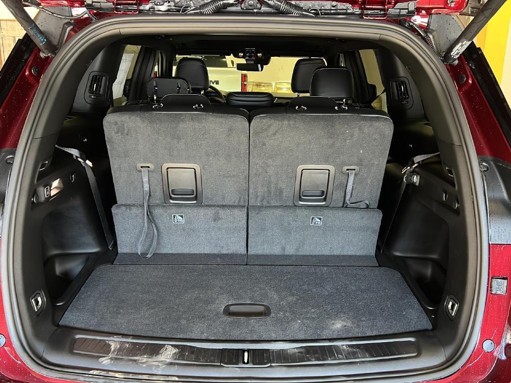 new 2025 Jeep Grand Cherokee L car, priced at $45,415