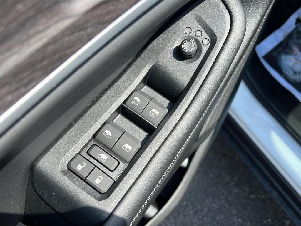 new 2025 Jeep Grand Cherokee car, priced at $50,271