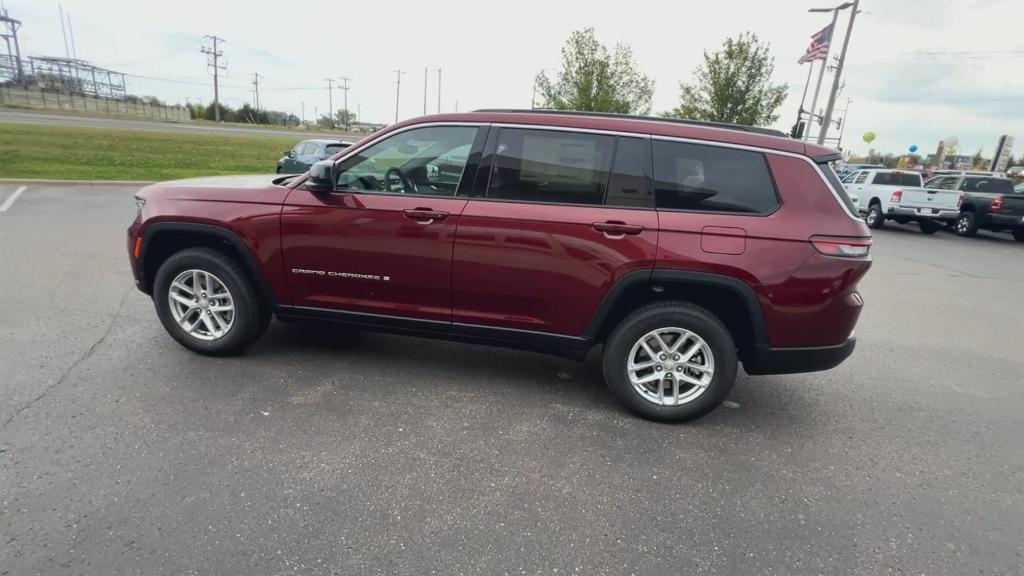 new 2024 Jeep Grand Cherokee L car, priced at $40,992