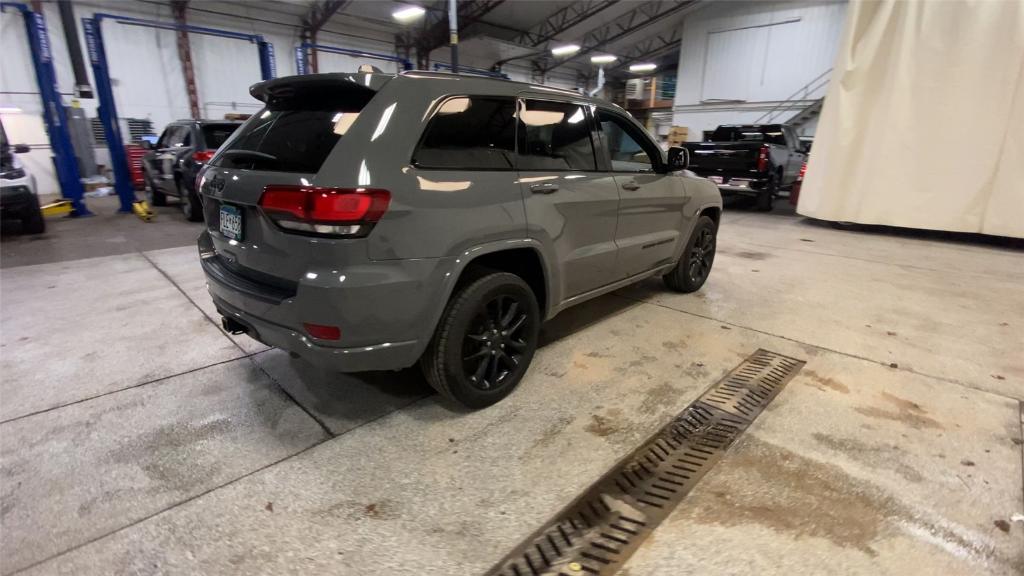 used 2021 Jeep Grand Cherokee car, priced at $24,999