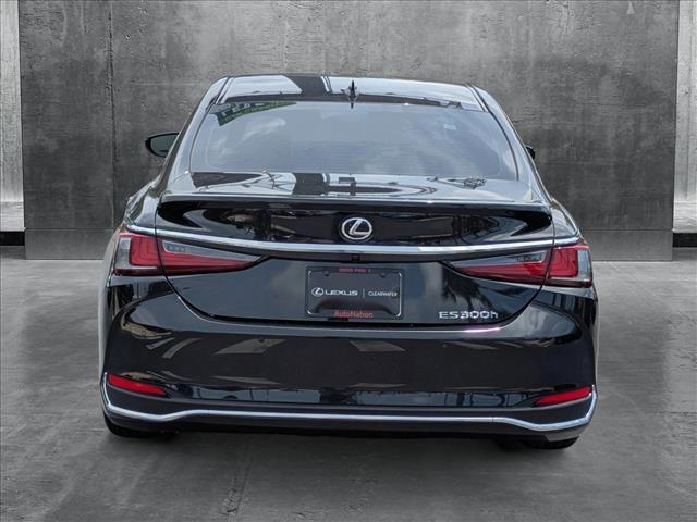new 2025 Lexus ES 300h car, priced at $52,039